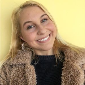 Meet your Posher, Brooke